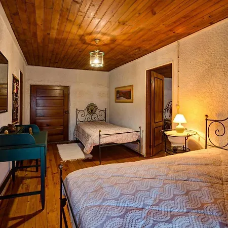 Casa Do Castelo Em Arnoia Villa