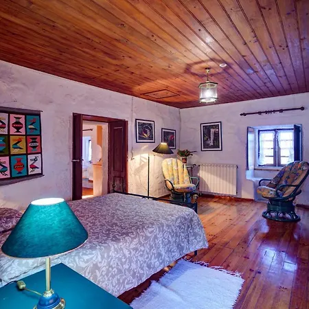 Casa Do Castelo Em Arnoia Villa