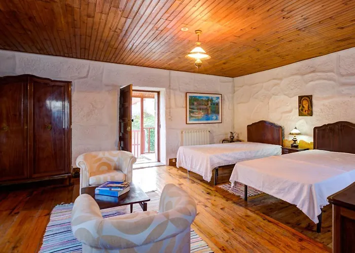 Casa Do Castelo Em Arnoia * Celorico De Basto