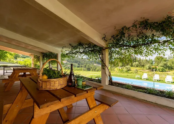 Casa Do Castelo Em Arnoia * Celorico De Basto